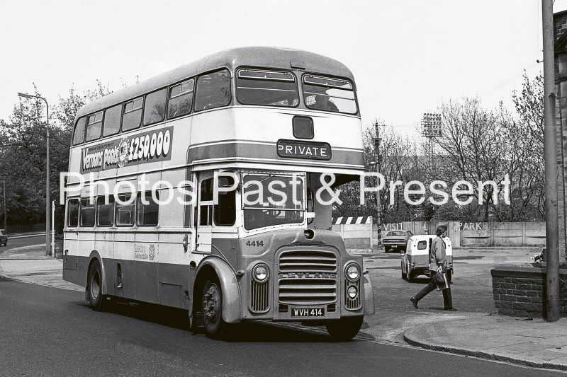 Halifax Metro Calderdale bus and driver at Skircoat Bus Garage in 1976