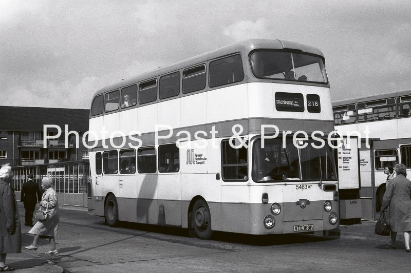 bw027x-ashton-bus-station-stalybridge