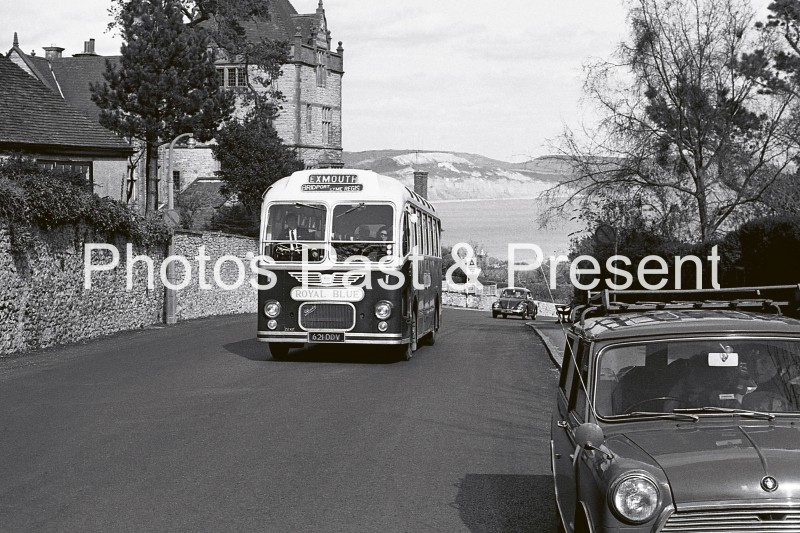 bw061x-royal-blue-bus-exmouth-lyme-regis