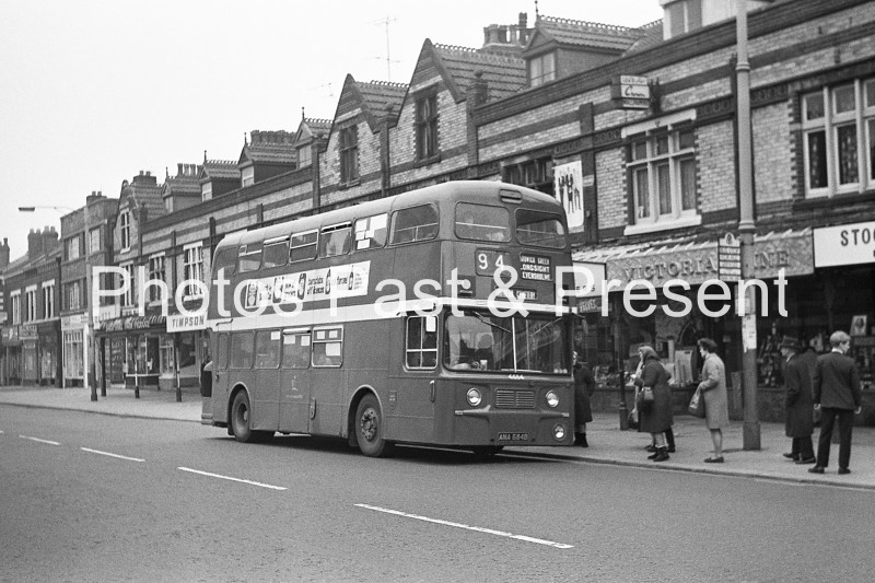 BW084X - Manchester Daimler Bus ANA684B at Victoria Wine in 1969