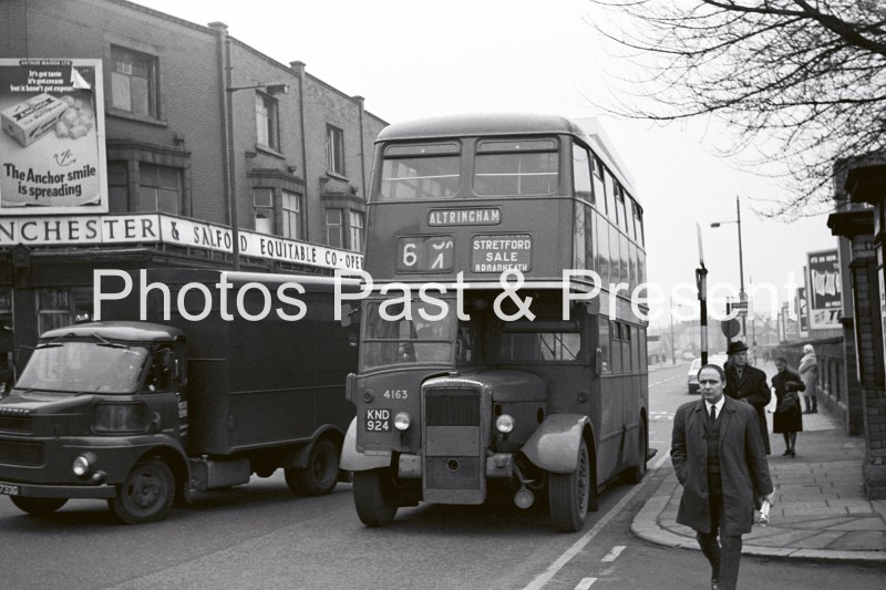 bw086x - Stretford Bus at Altrincham 1969