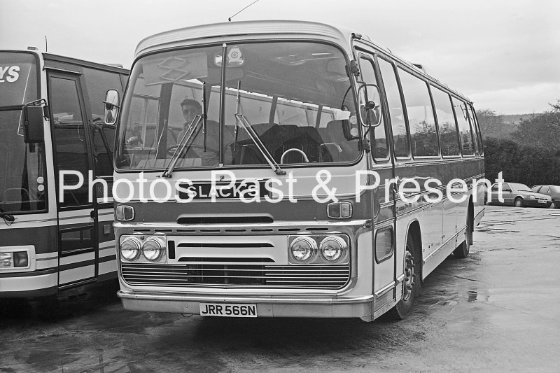 bw088x - Slack's Holidays of Matlock. 1974 Ford Coach