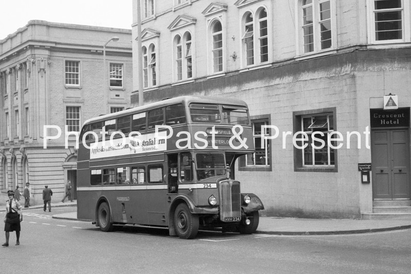 bw093x-huddersfield-bus-crescent-hotel