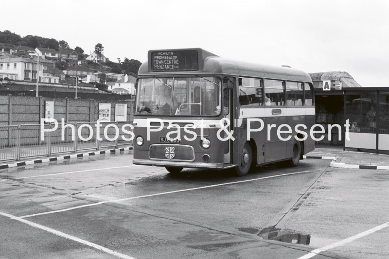 bw101x-newly-promenade-penzance-bus-station-1970s