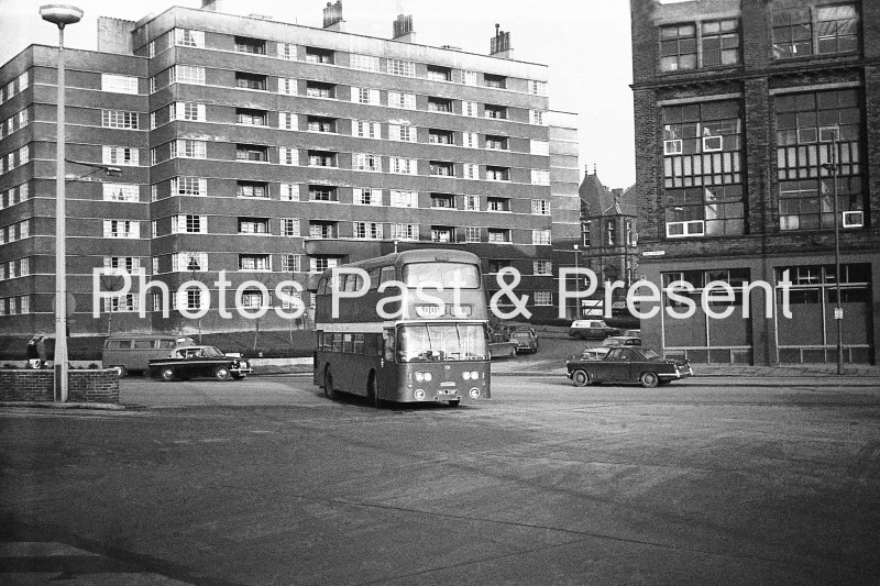 bw118x-quarry-hill-estate-leeds-goole-bus