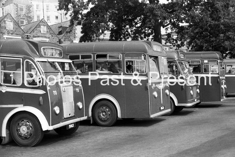 bw122x-gurnsey-albion-bus-vintage