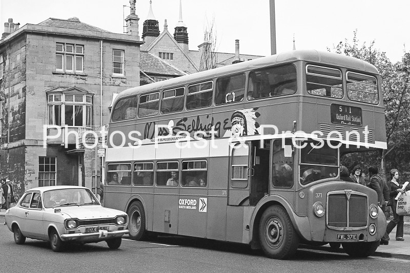 bw127x-ford-escort-mki-miss-selfridge-oxford