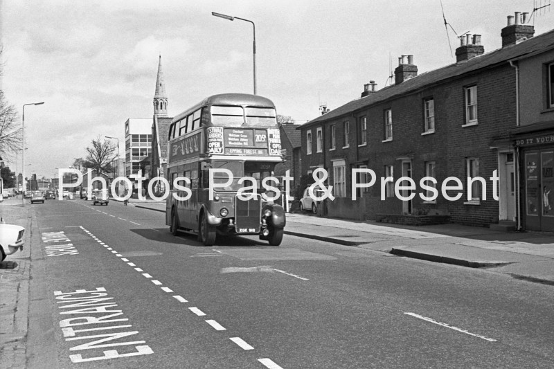 bw137x-epping-forest-bus-london-transport