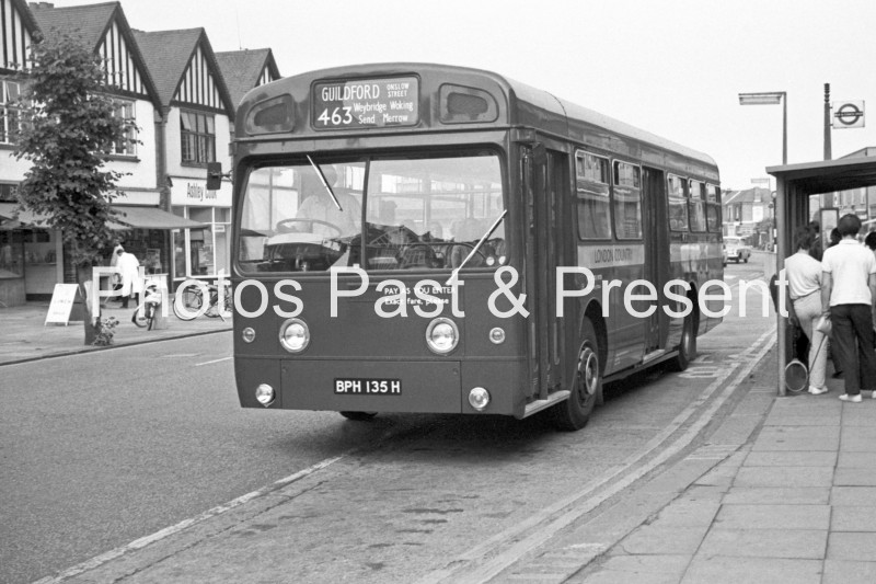 Guildford London Country 1969 Twin Door Bus BPH135H