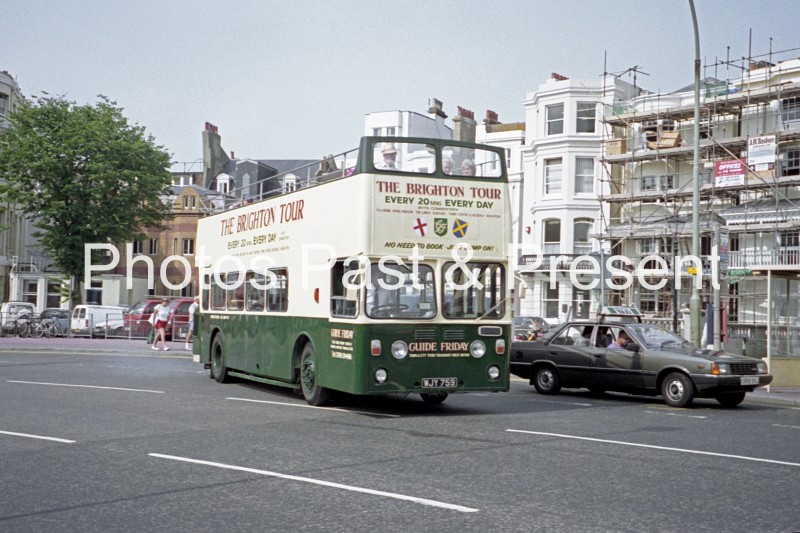 Brighton 20 Minute Tour Guide Bus WJY759