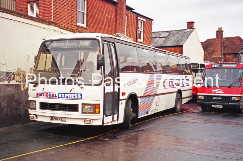 Leyland National Coach B201REL at Salisbury Station