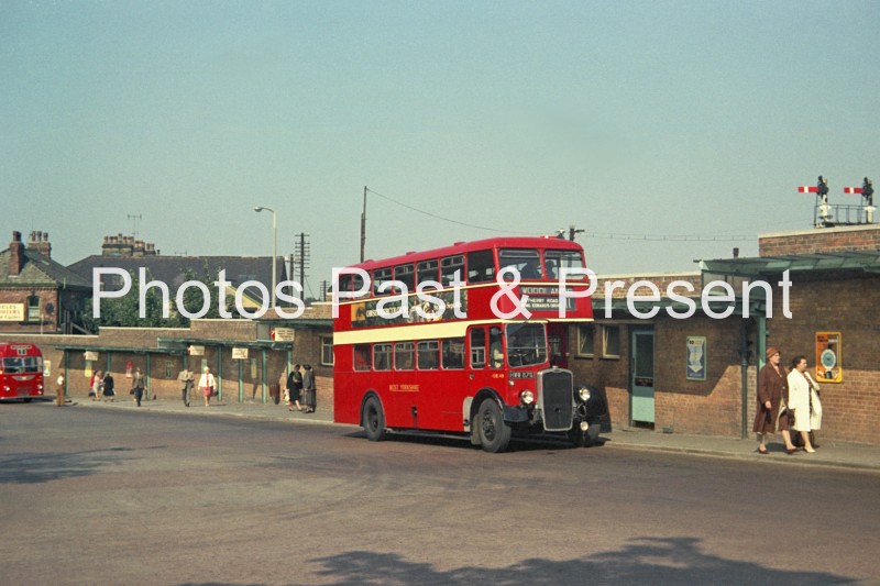 West Yorkshire Bus HWW876 at Harrogate Station 1964