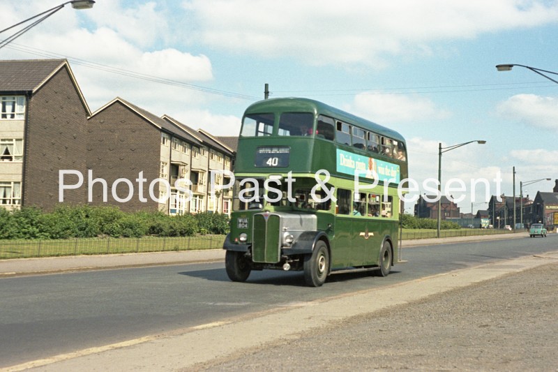 Leeds City 1956 AEC Regent Bus WUA804