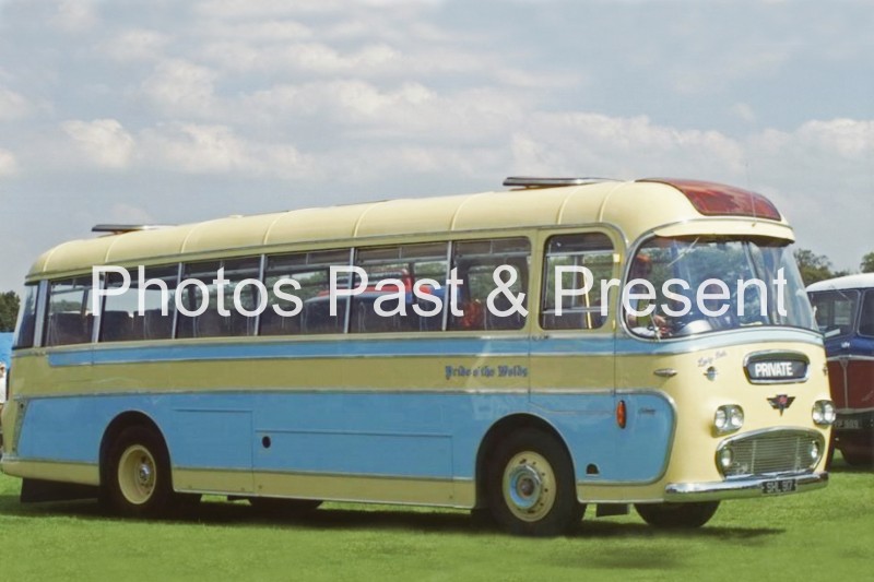 Pride Of The Wolds AEC Coach SHL917