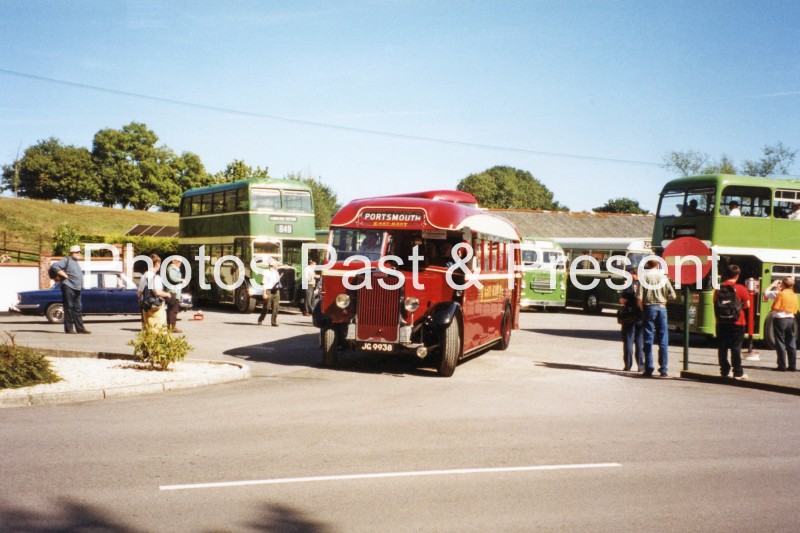 East Kent 1937 Leyland Tiger TS8 Bus JG9938