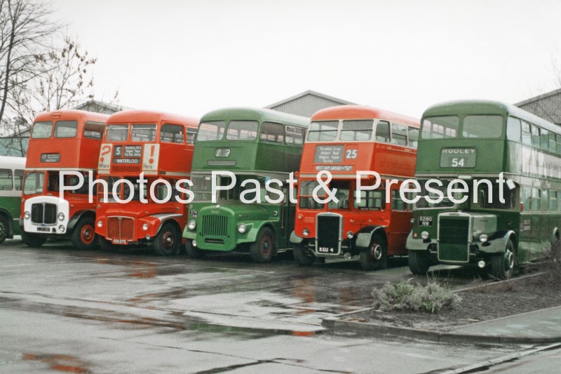 Vintage Double Decker Buses KGU4 5280NW 691DYE & LJX198