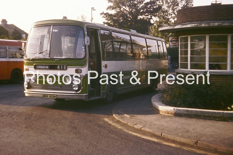 1971 London Country Coach MRR808K at Leatherhead Bus Station
