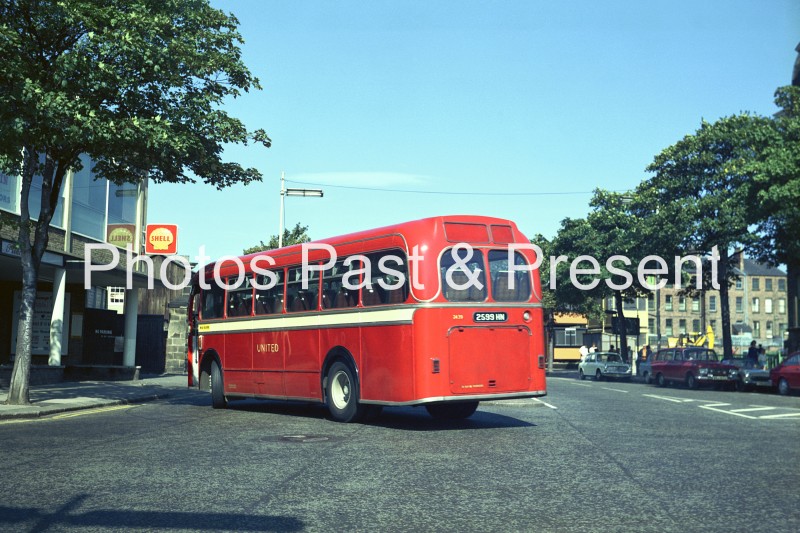 United Automobile Bus 2599HN at Shell Petrol Garage