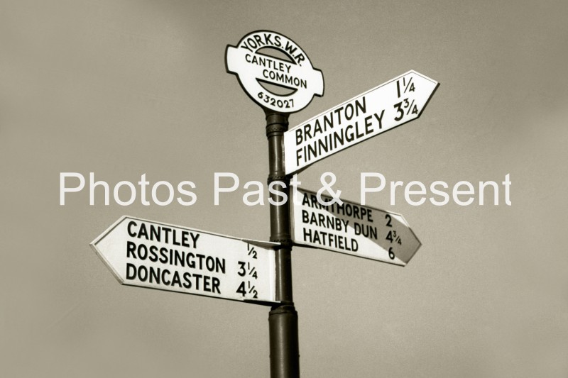 West Riding Fingerpost Road Sign 1950