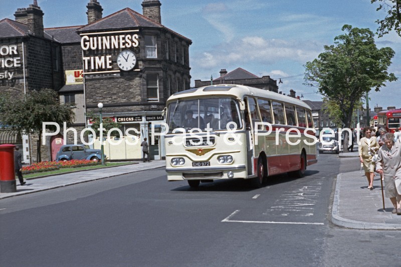 Harrogate Yorkshire Woollen 1960 AEC Regent Coach EHD972