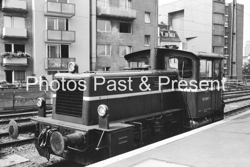 DB West German Railways Diesel Shunter Loco 33 066 in 1973 - BW090X