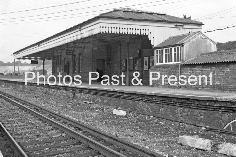 Unknown BR Railway Station Platform in 1960 - MFBW005X